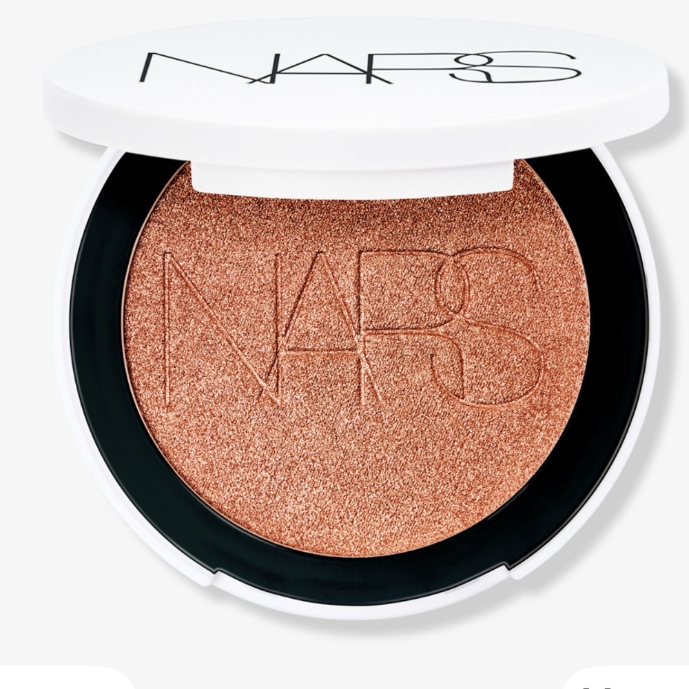 NARS Luminizing Powder Compact in Black